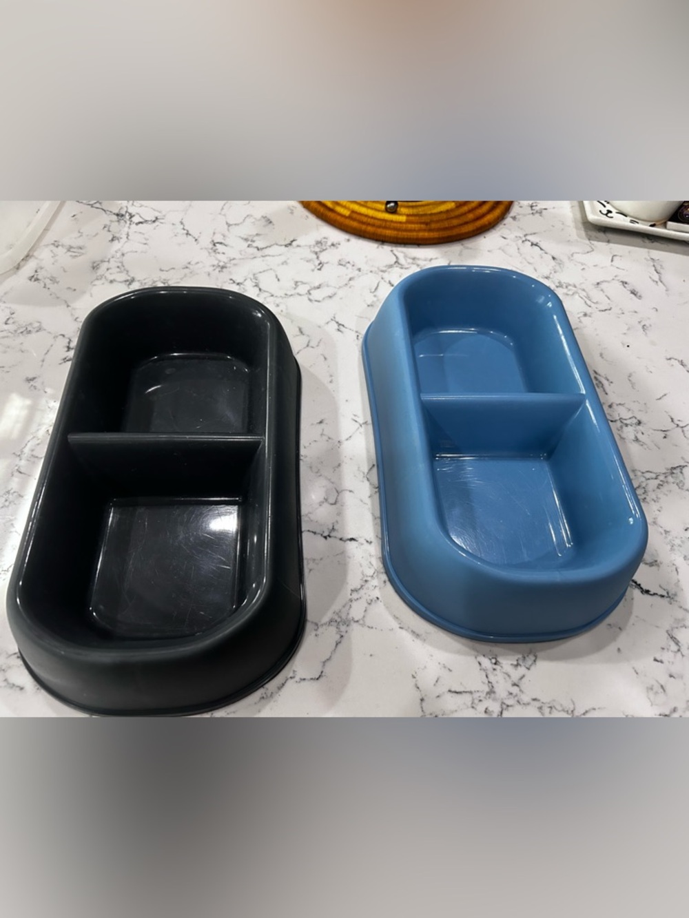 Set of 2 Dog/Cat feeding bowls